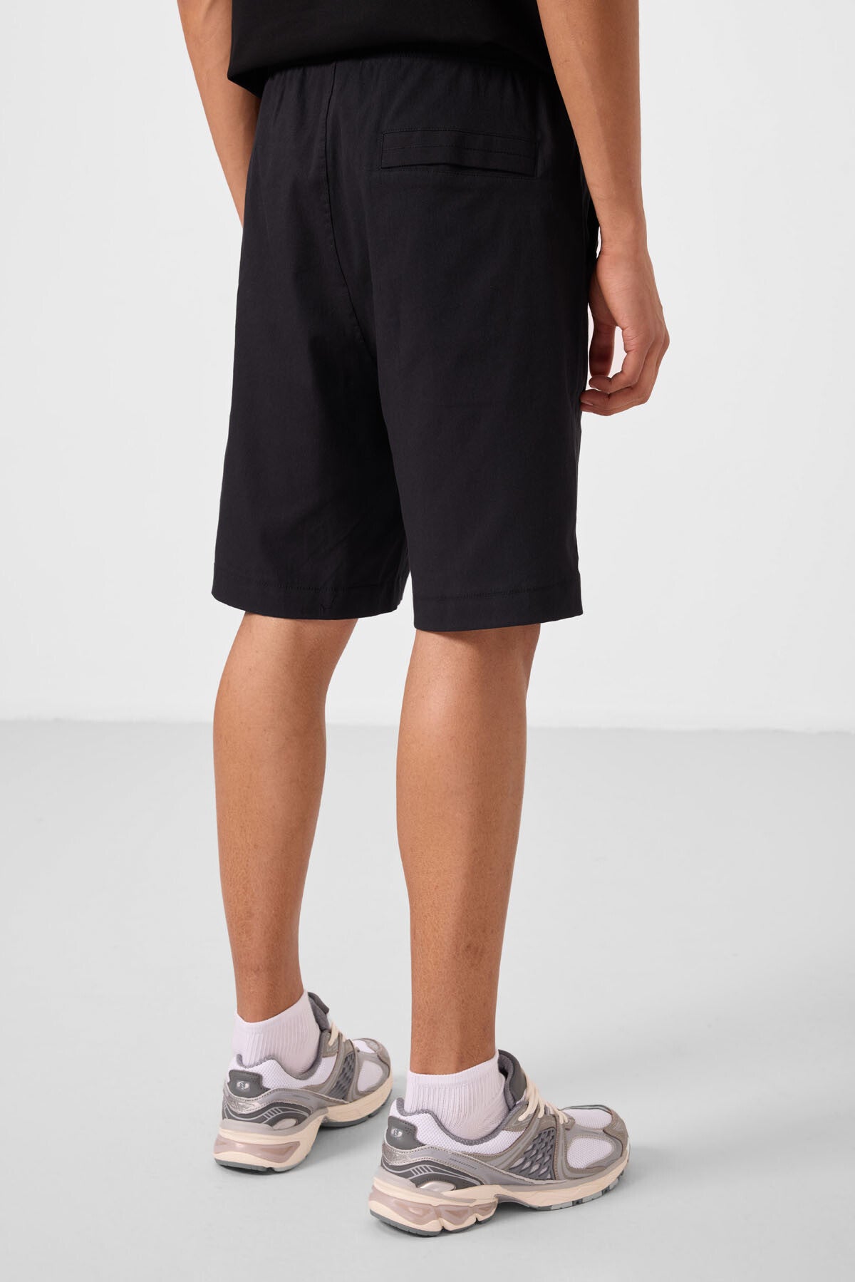 Image of Siyah Standart Fit Dokuma Hafif Esnek Chino Erkek Şort - 81293