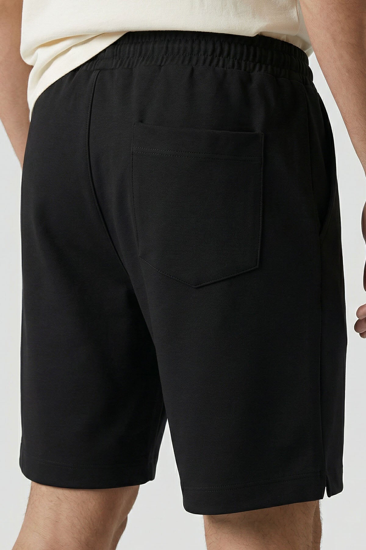 Image of Siyah Standart Fit Basic Arka Cepli Erkek Şort - 81314