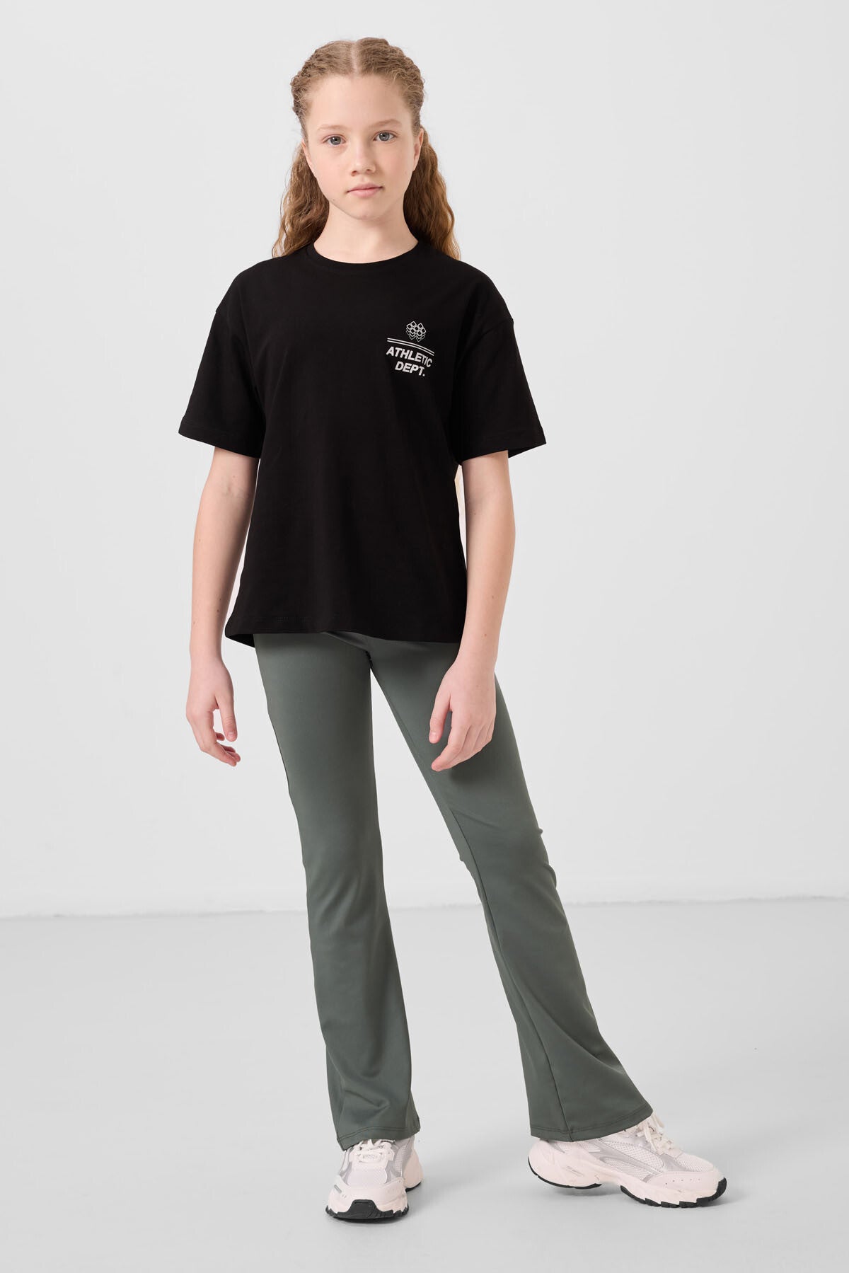 Image of Siyah Pamuklu O Yaka Oversize Fit Baskılı Kız Çocuk T-Shirt - 75178