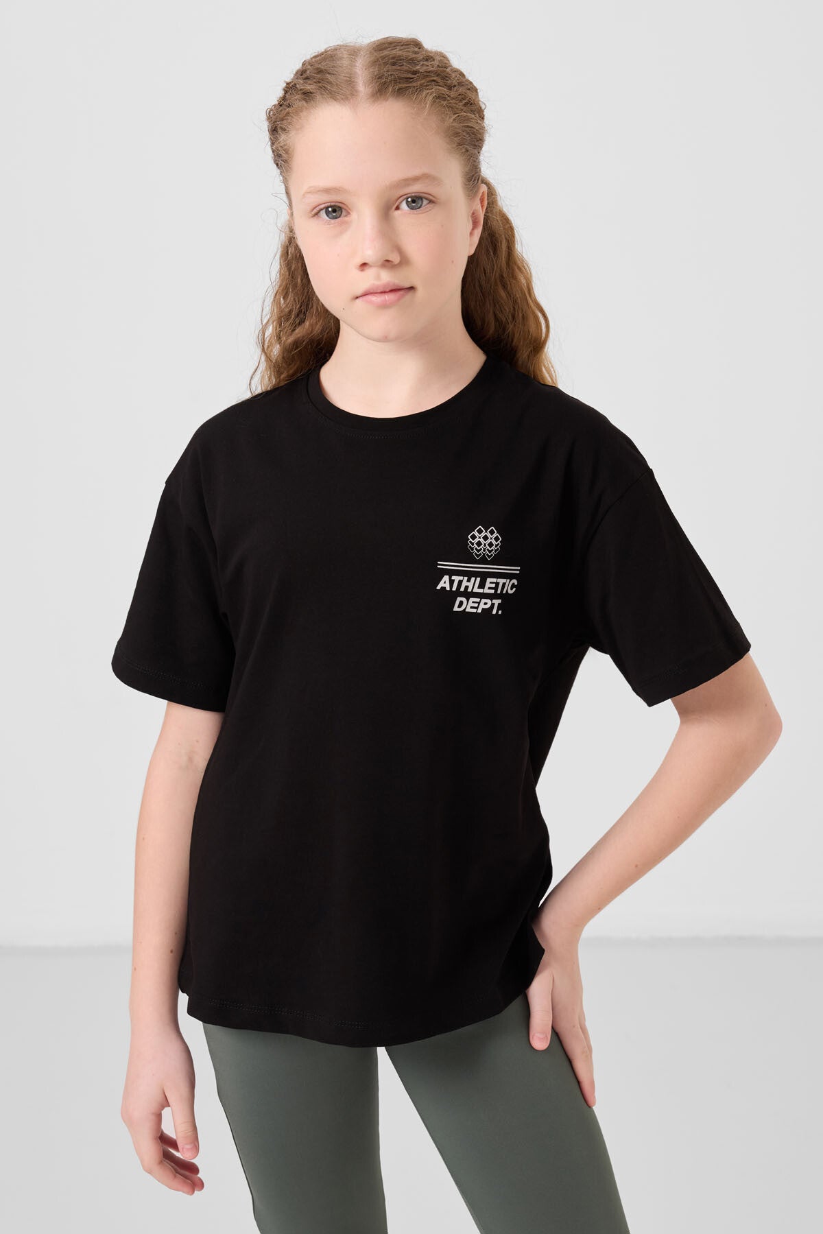 Image of Tricou negru din bumbac, cu guler rotund, croială oversize, imprimat, pentru fete - 75178