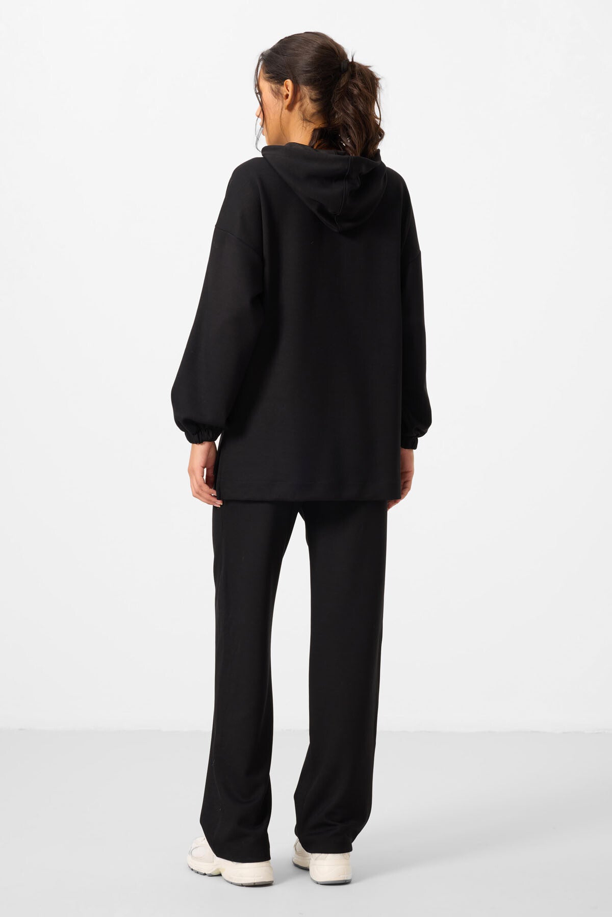 Image of Siyah Yumuşak Dokulu Kapüşonlu Oversize Kadın Eşofman Tunik Takım - 95348