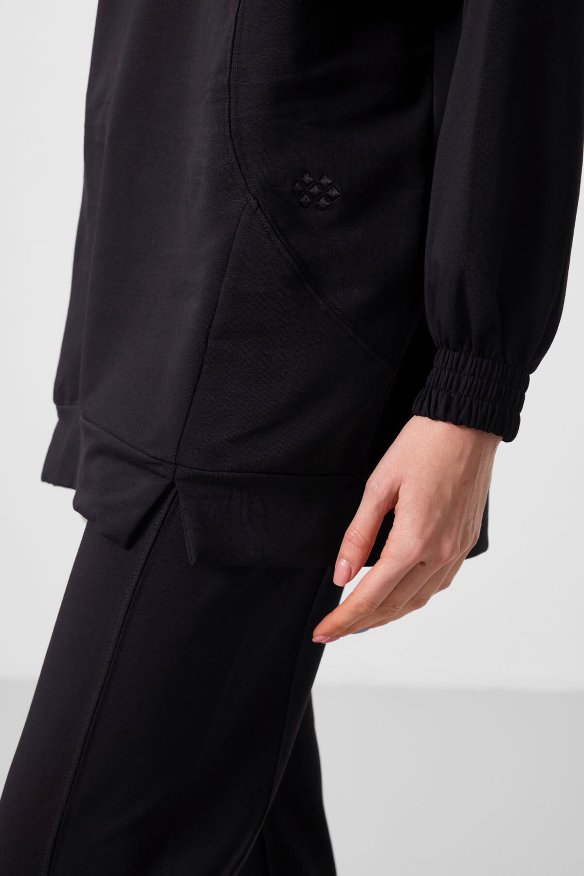Image of Siyah O Yaka Basic Oversize Kadın Eşofman Tunik Takım - 95347