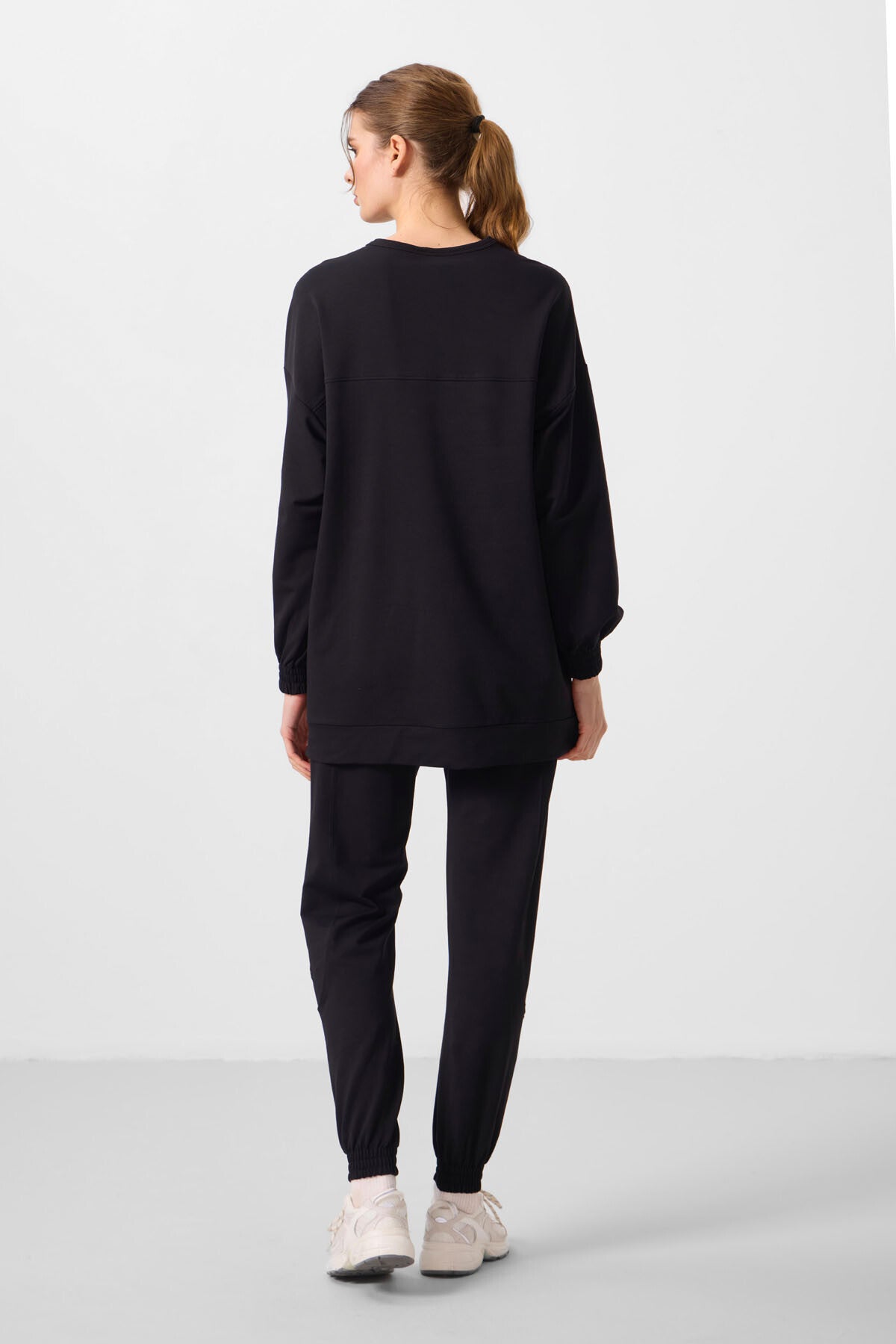 Image of Siyah O Yaka Basic Oversize Kadın Eşofman Tunik Takım - 95347