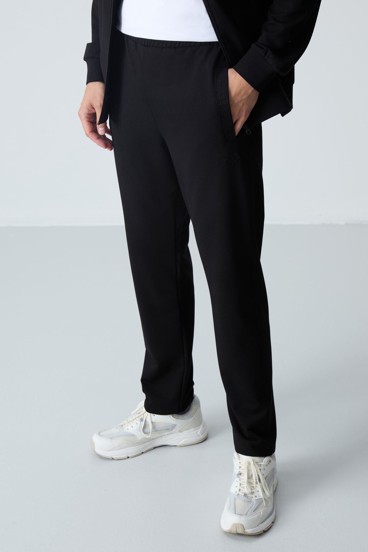 Image of Siyah Pamuklu Kalın Yumuşak Dokulu Comfort Fit Basic Erkek Eşofman Takım - 85260
