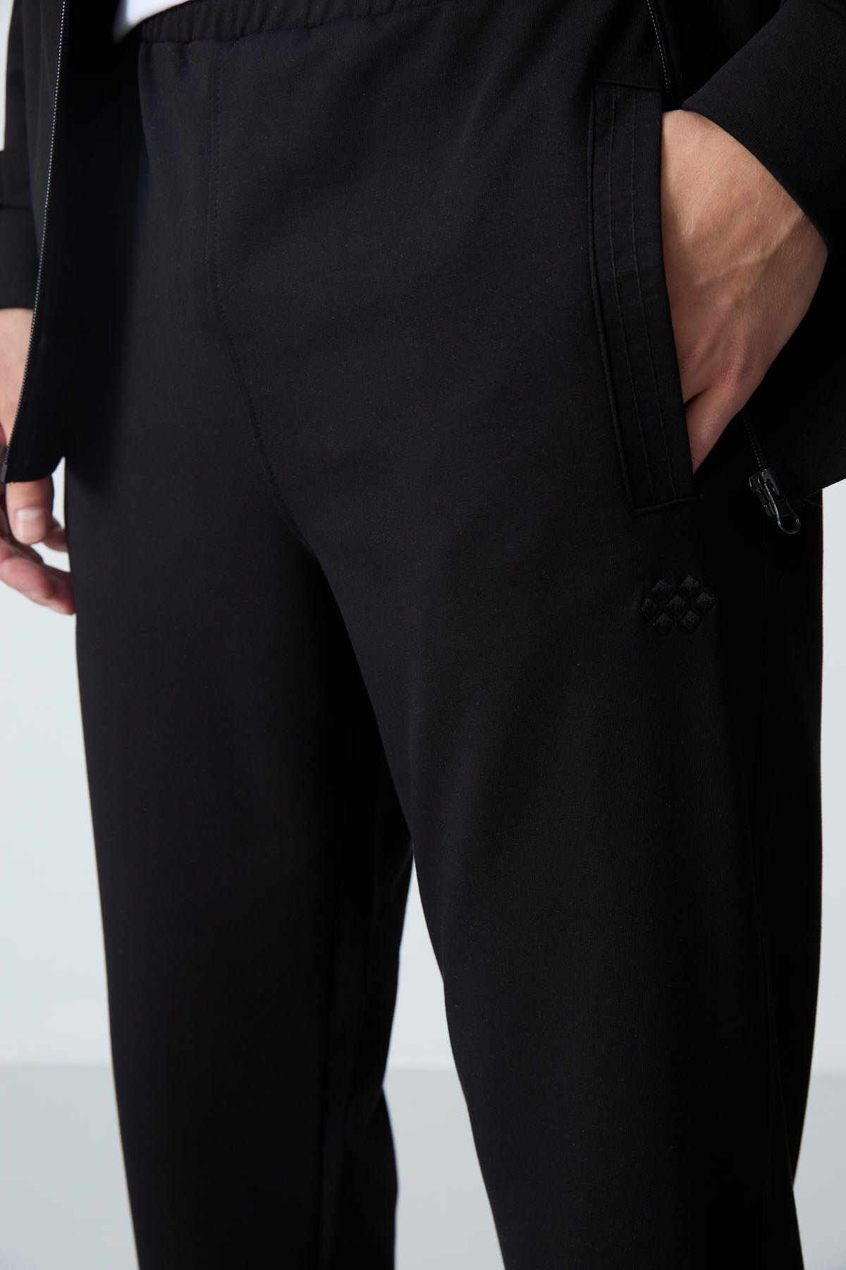 Image of Siyah Pamuklu Kalın Yumuşak Dokulu Comfort Fit Basic Erkek Eşofman Takım - 85260