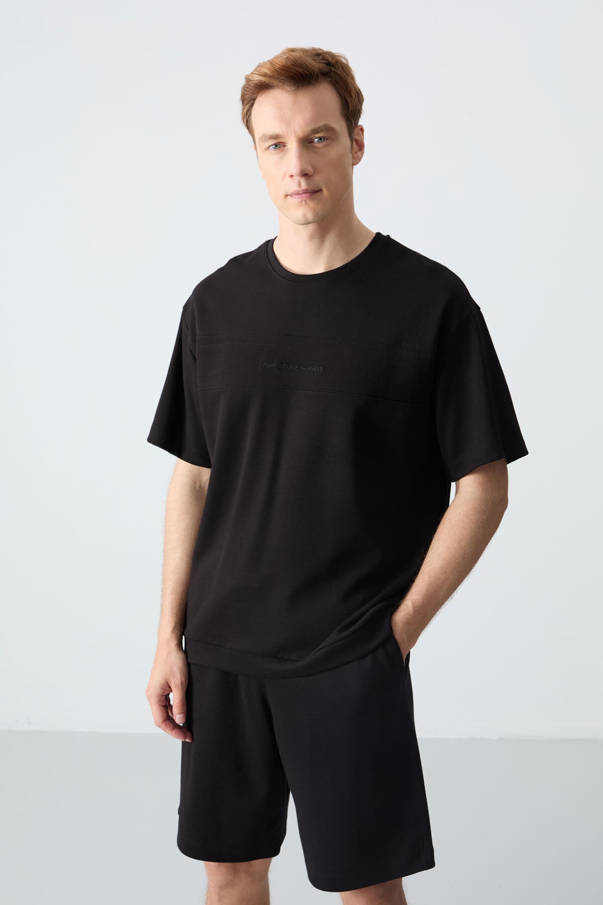 Image of Siyah Pamuklu Kalın Yumuşak Dokulu Oversize Fit Basic Erkek Şort Takım - 85257