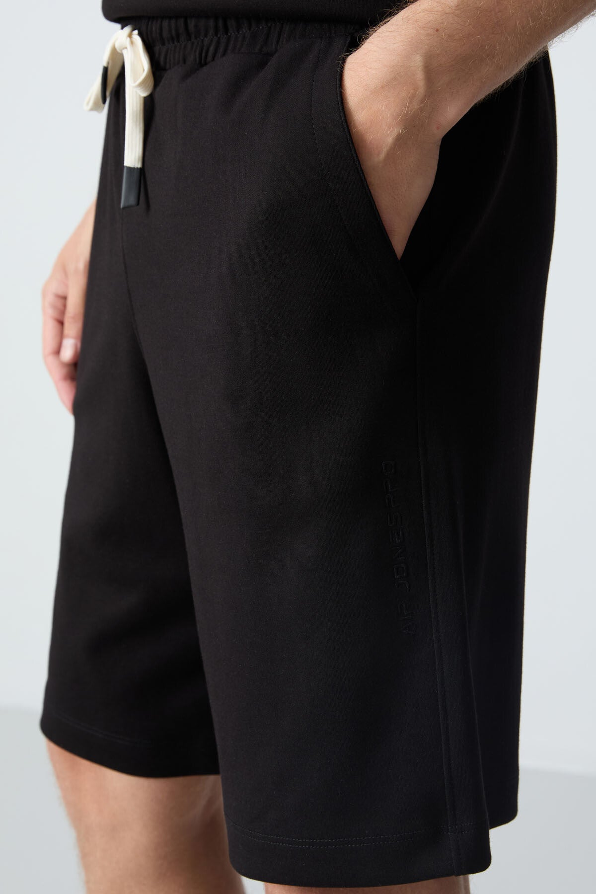 Image of Siyah Pamuklu Kalın Yumuşak Dokulu Oversize Fit Basic Erkek Şort Takım - 85257