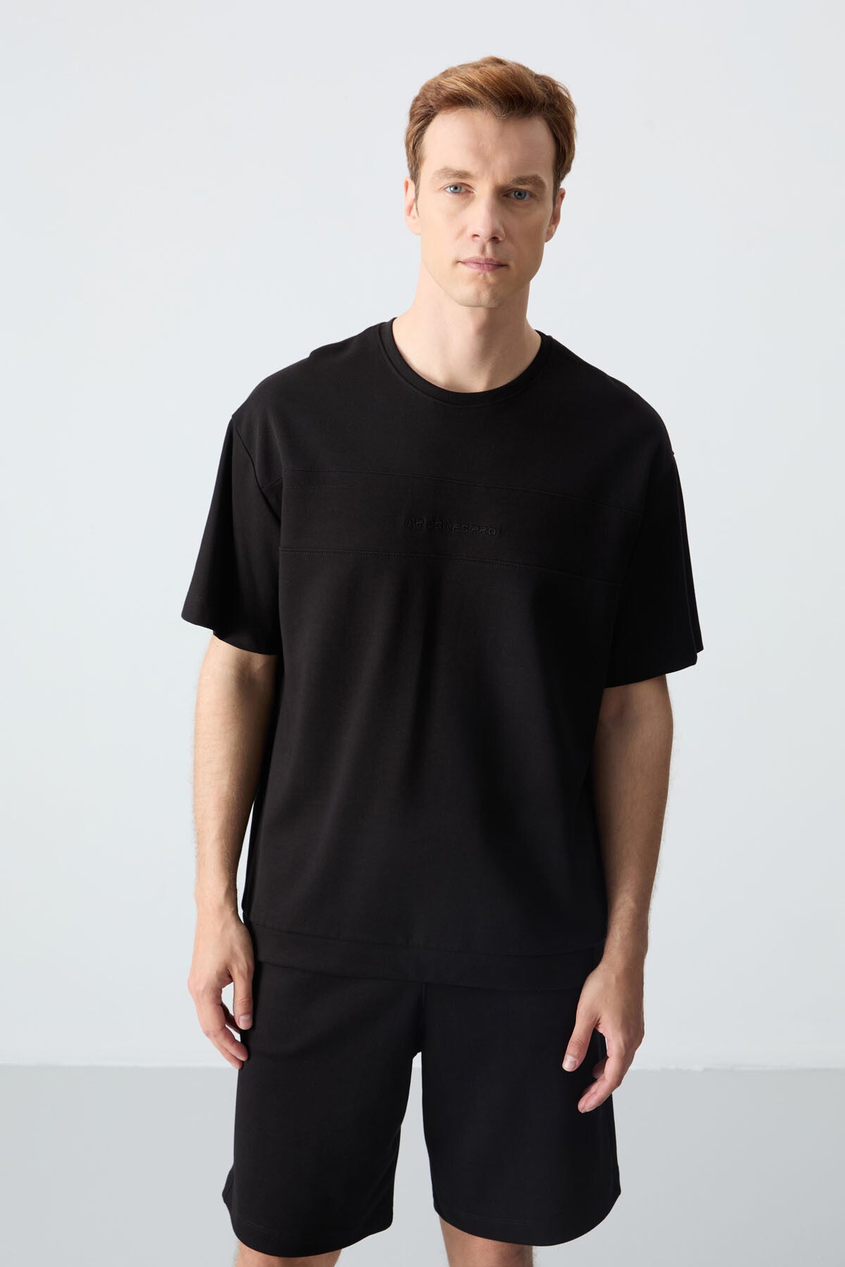 Image of Siyah Pamuklu Kalın Yumuşak Dokulu Oversize Fit Basic Erkek Şort Takım - 85257