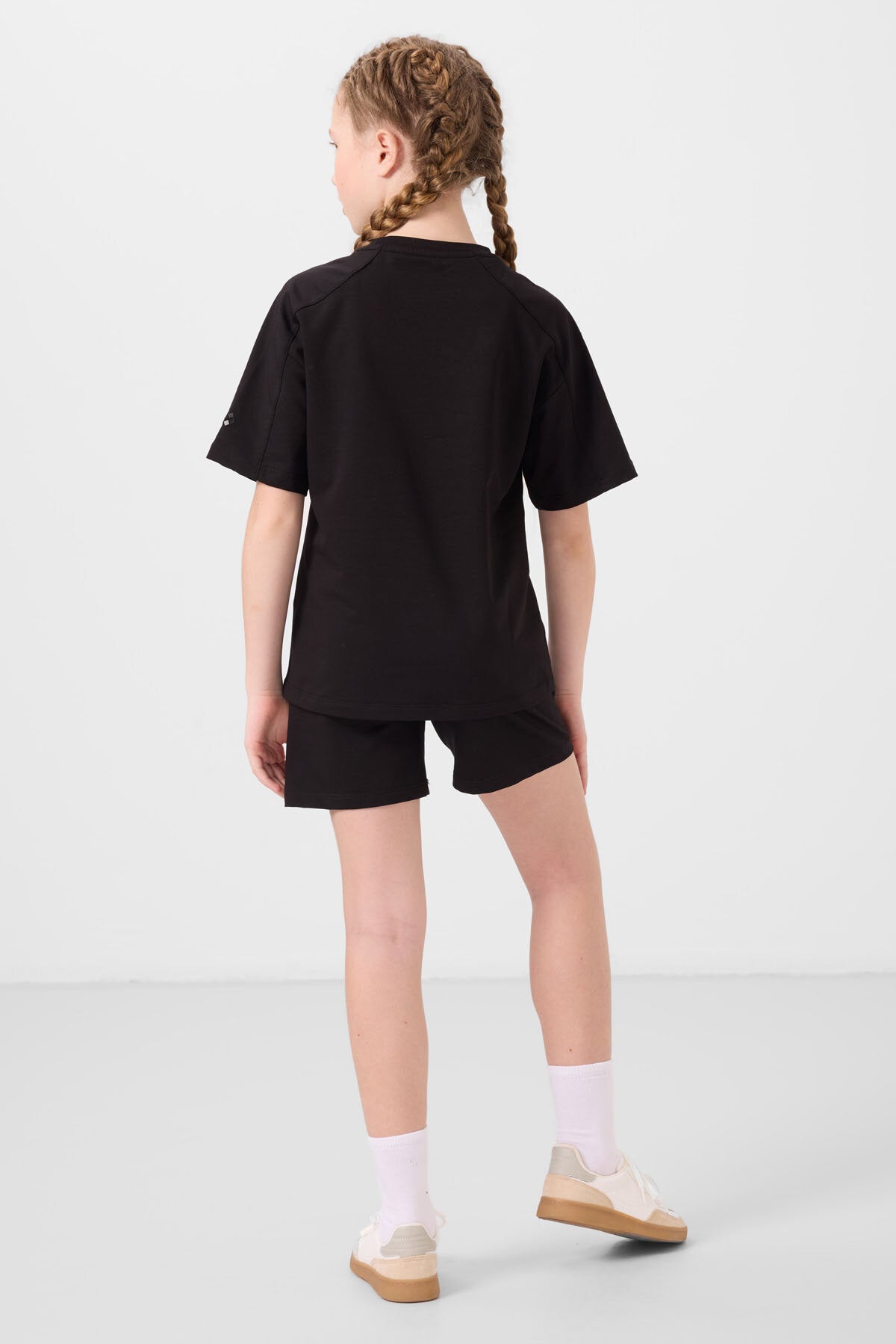 Image of Set pantaloni scurți basic pentru fete, din bumbac negru, texturat moale, croială standard - 75184