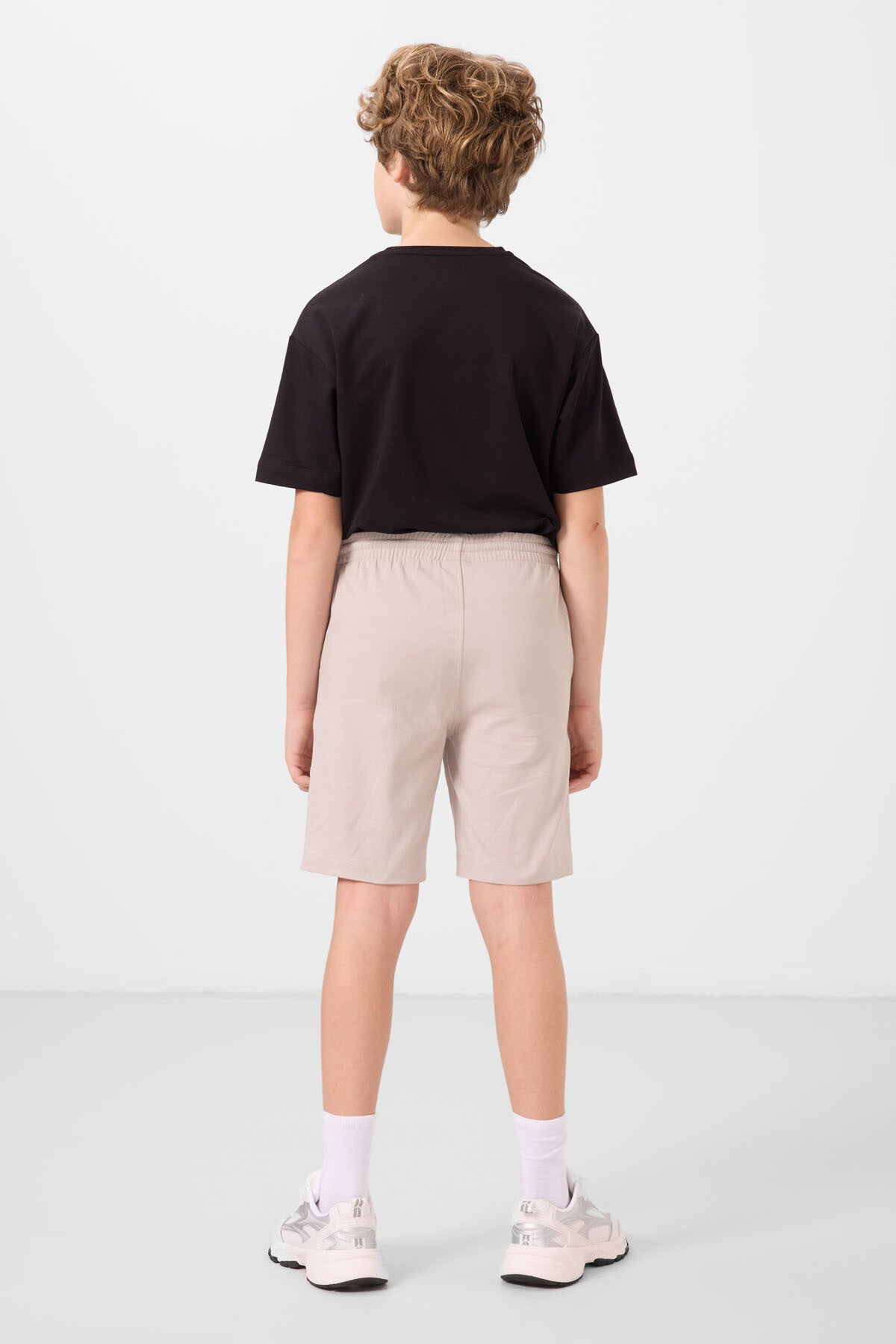 Image of Siyah-Taş Pamuklu Oversize Fit Dokuma Hafif Esnek Chino Erkek Çocuk Şort Takım - 11277