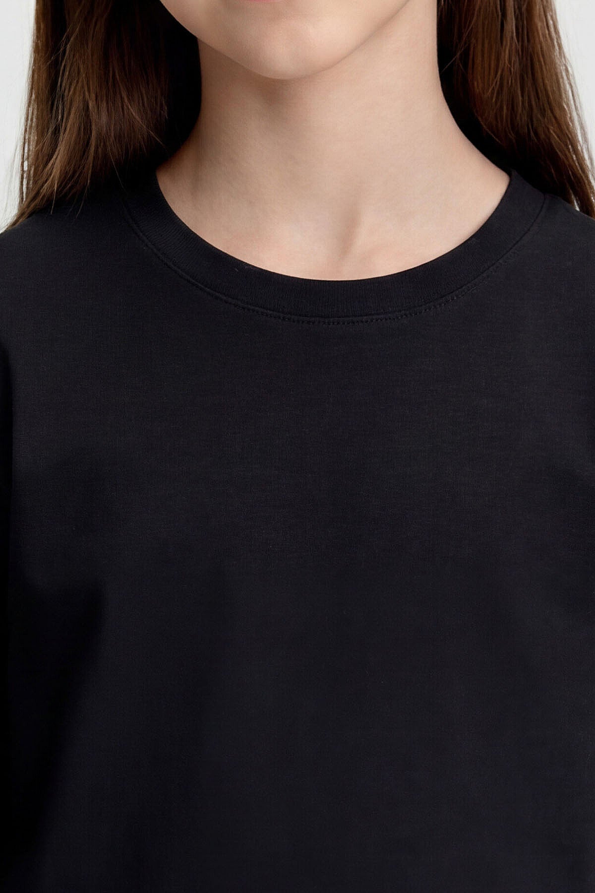 Image of Siyah O Yaka Standart Fit Basic Uzun Kollu Unisex Çocuk T-Shirt - 11329