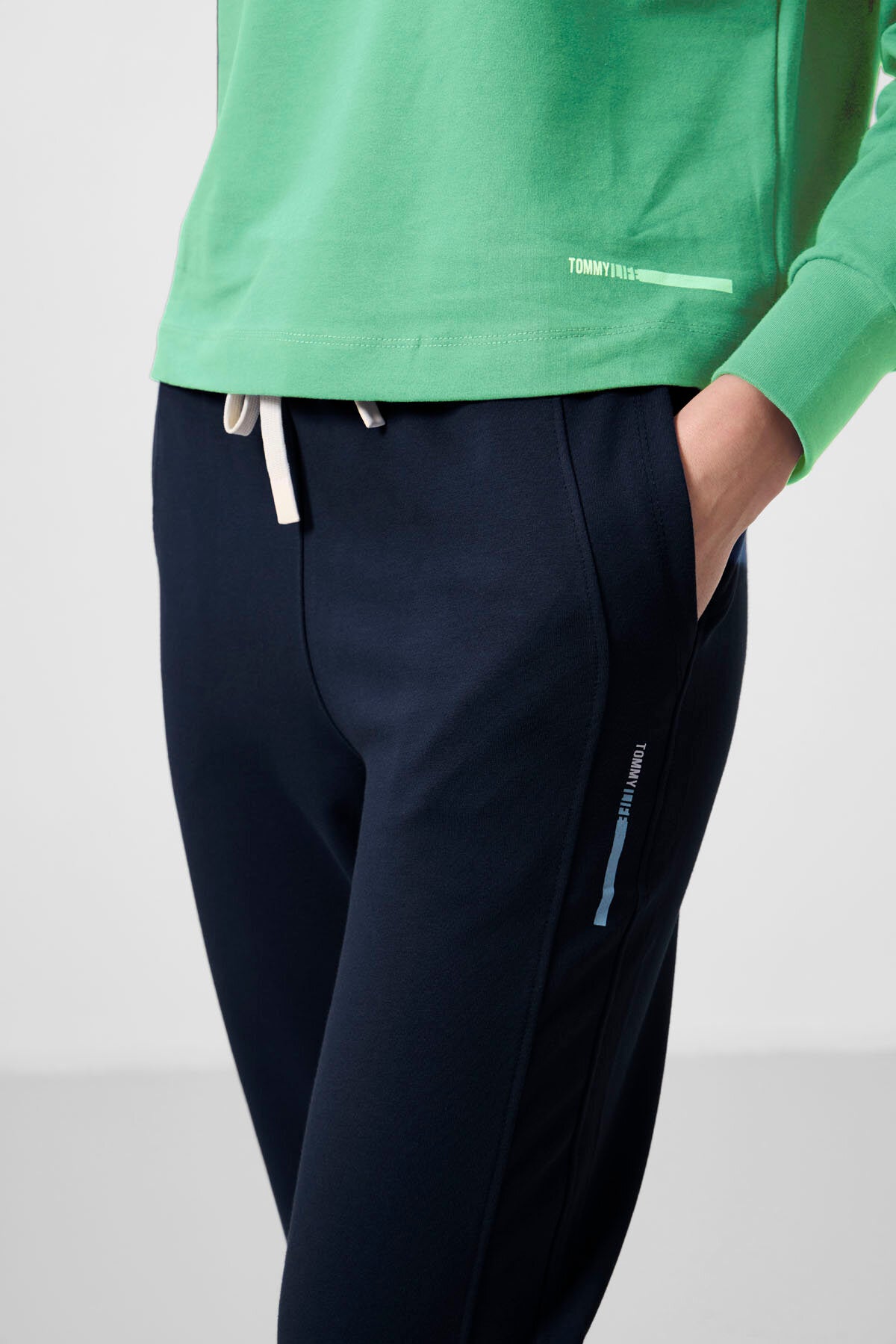 Image of Set trening oversize cu glugă verde-bleumarin pentru femei - 95336