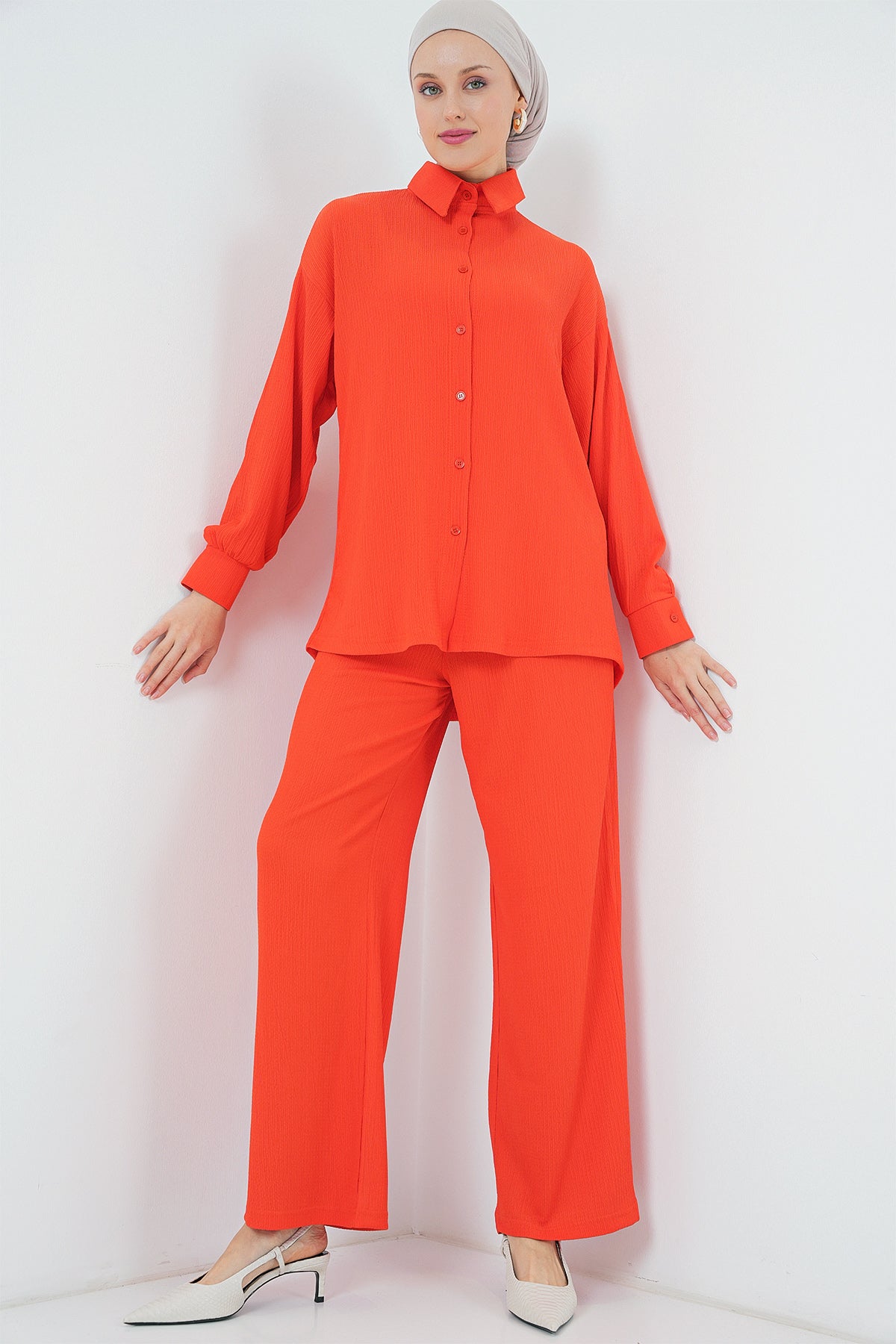 Image of T5858 Knitted Hijab Two-Piece Set - Orange