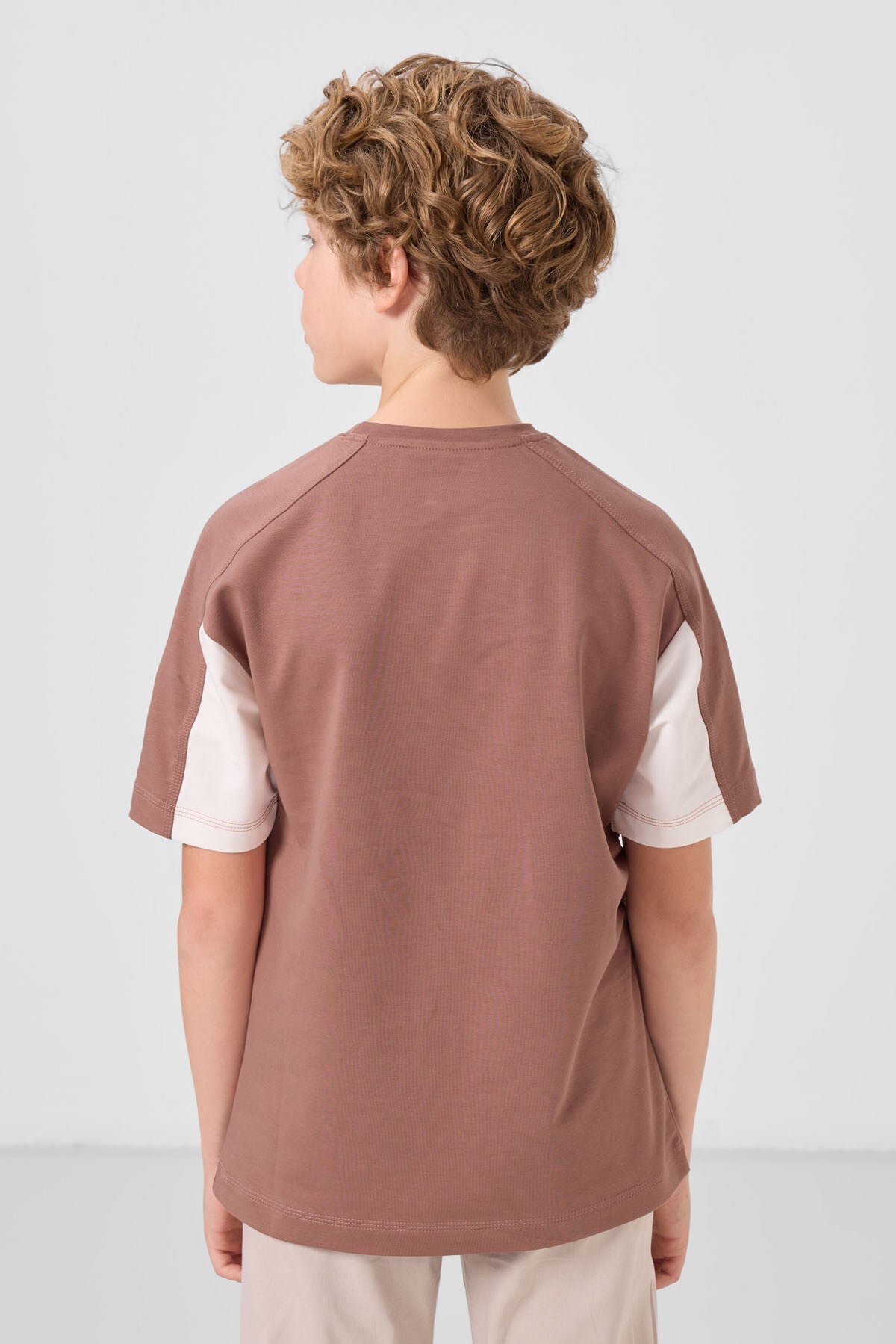 Image of Tarçın Pamuklu Yumuşak Dokulu Oversize Fit Nakışlı Erkek Çocuk T-Shirt - 11290