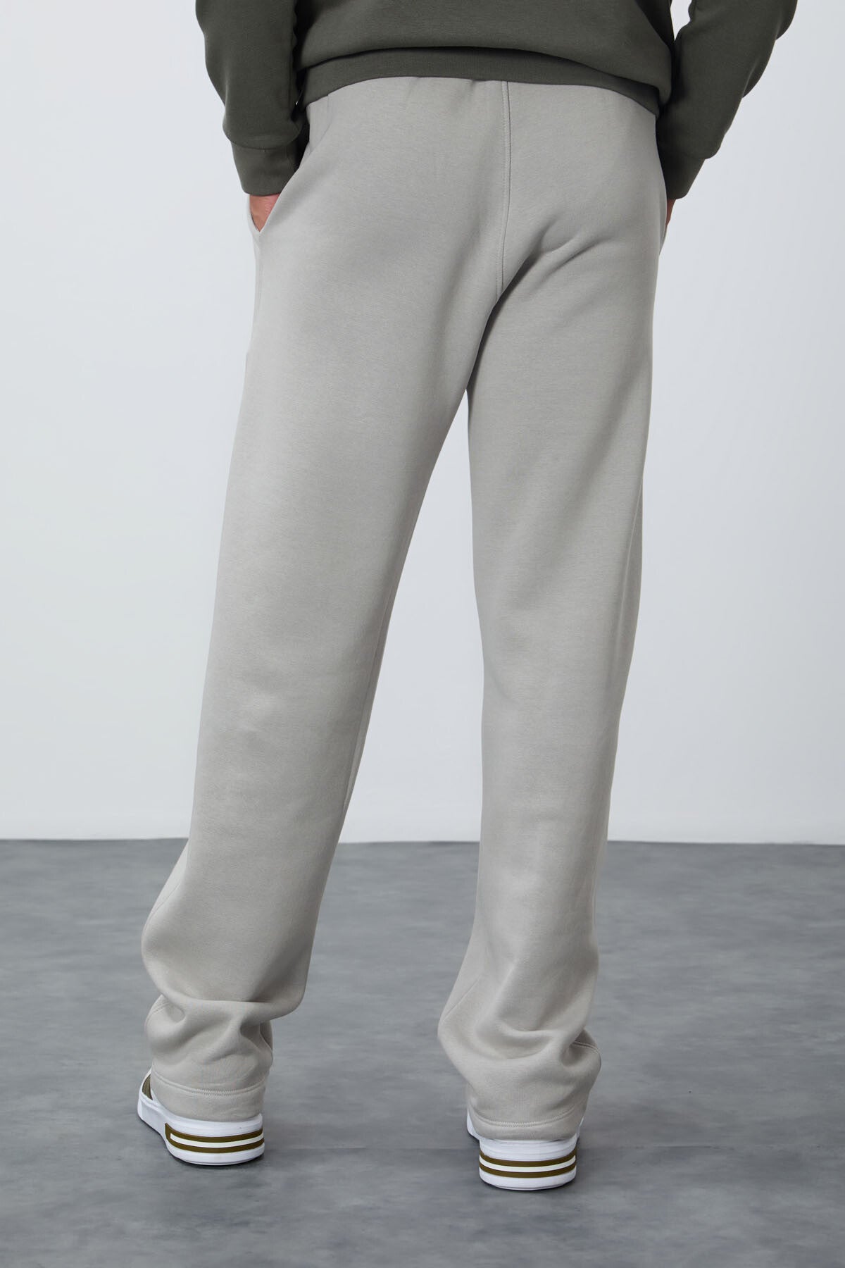 Image of Pantaloni de trening pentru bărbați, din bumbac gros, căptușiți cu fleece, texturați și supradimensionați, brodați -82146