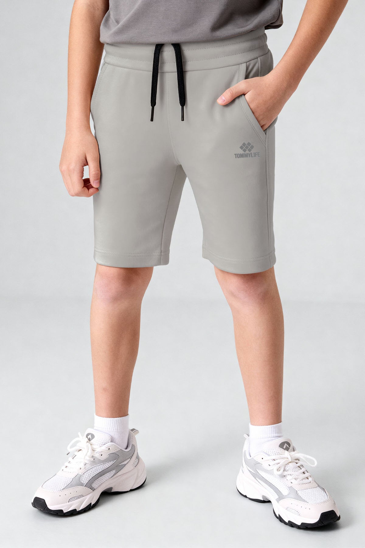 Image of Pantaloni scurți Stone Standard Fit Basic Performance pentru băieți - 11303