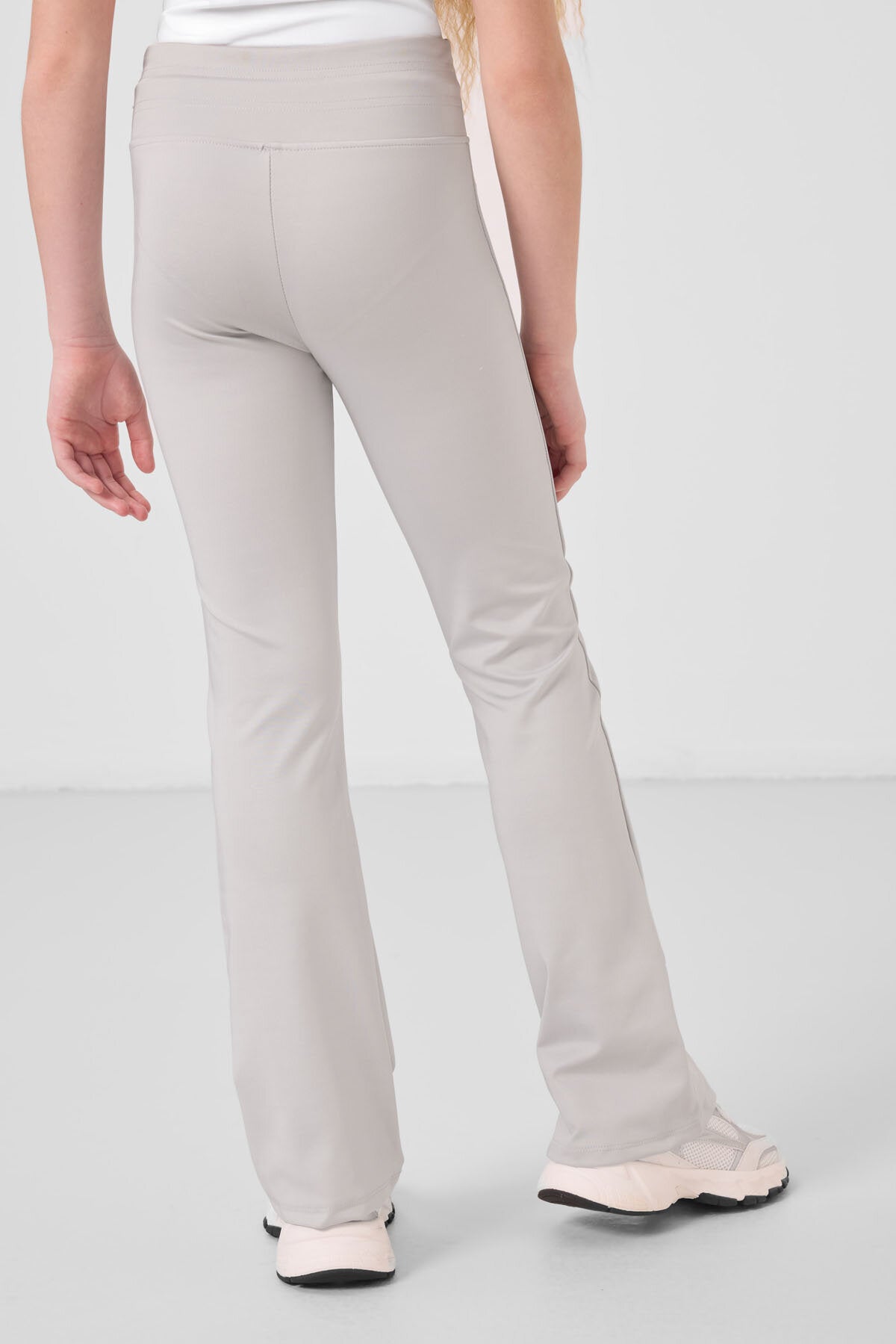 Image of Taş Esnek Standart Fit Basic Performans İspanyol Paça Kız Çocuk Tayt - 75193