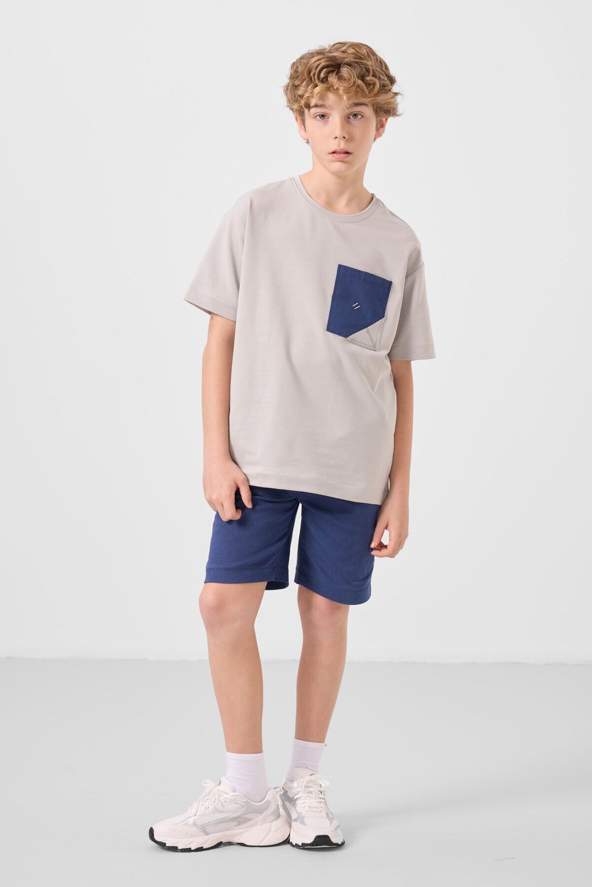 Image of Taş-Parlament Pamuklu Oversize Fit Dokuma Hafif Esnek Chino Erkek Çocuk Şort Takım - 11278