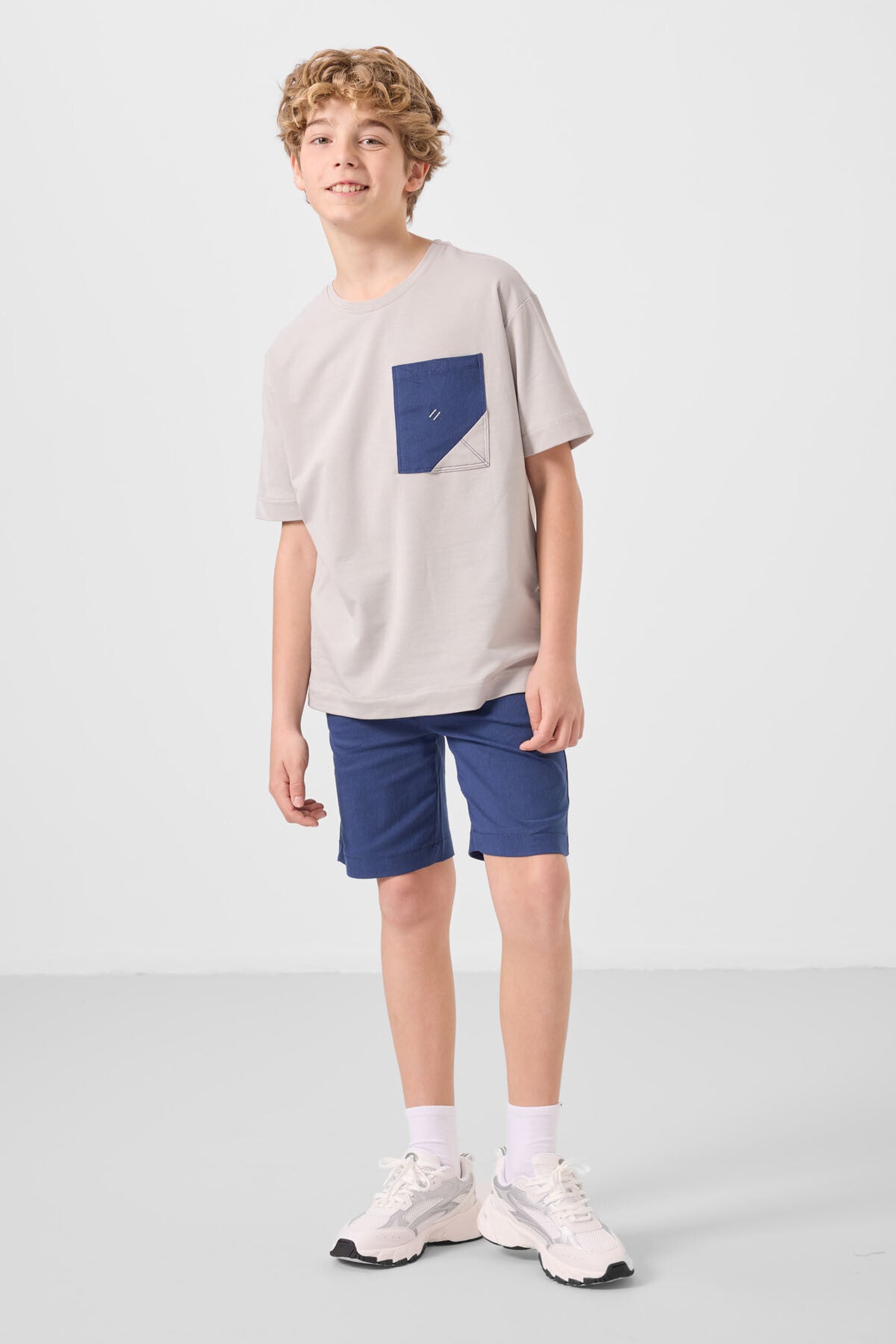 Image of Taş-Parlament Pamuklu Oversize Fit Dokuma Hafif Esnek Chino Erkek Çocuk Şort Takım - 11278