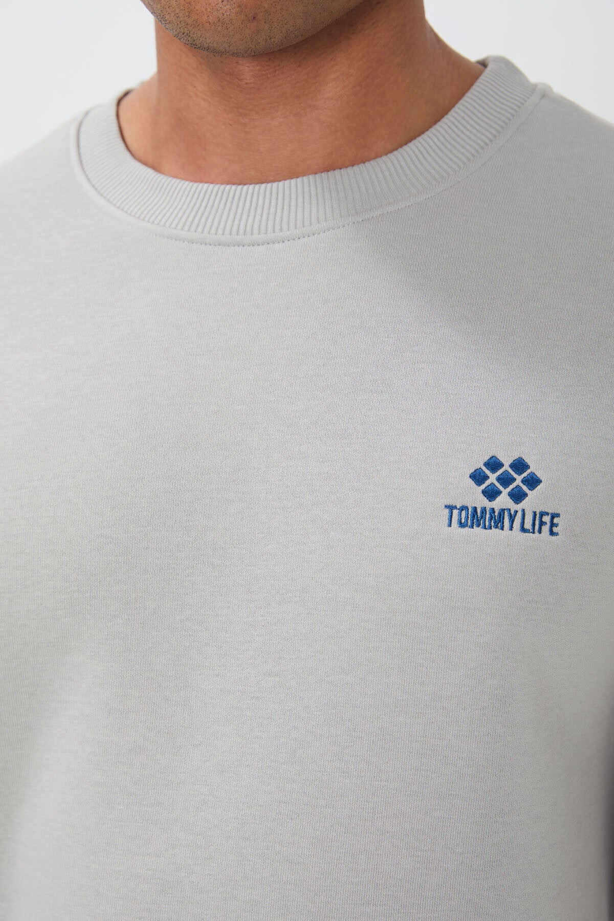 Image of Taş Pamuklu Kalın İçi Tüylü Yumuşak Dokulu Comfort Fit Nakışlı Erkek Eşofman Takım -85265