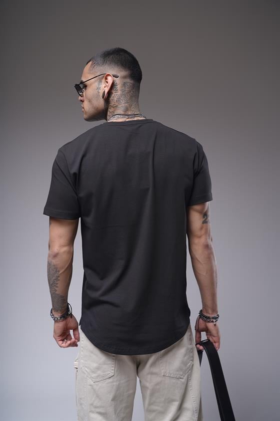 Image of Tricou bărbătesc cu decolteu în V, simplu, croială regulată