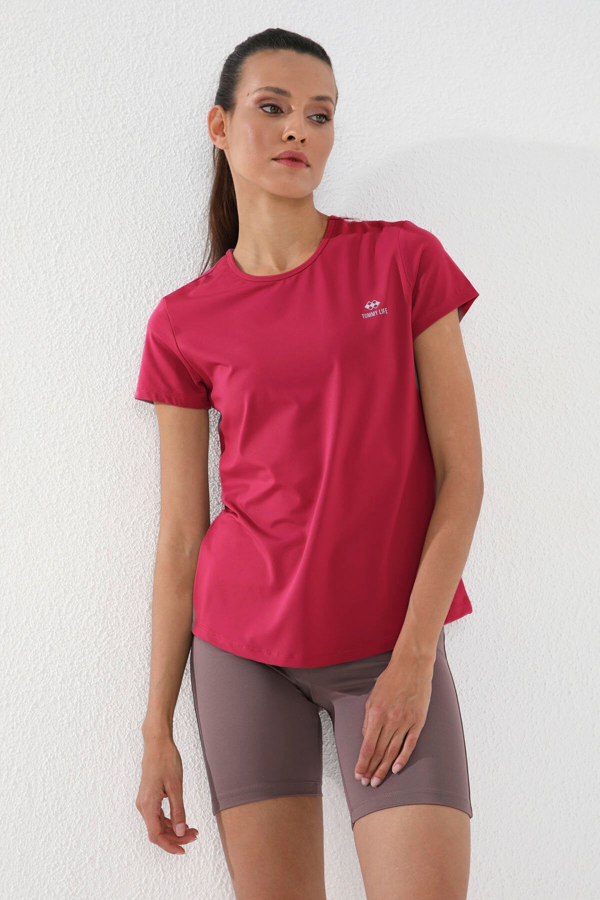 Image of Viva Kırmızı Basic Kısa Kol Standart Kalıp O Yaka Kadın T-Shirt - 97144