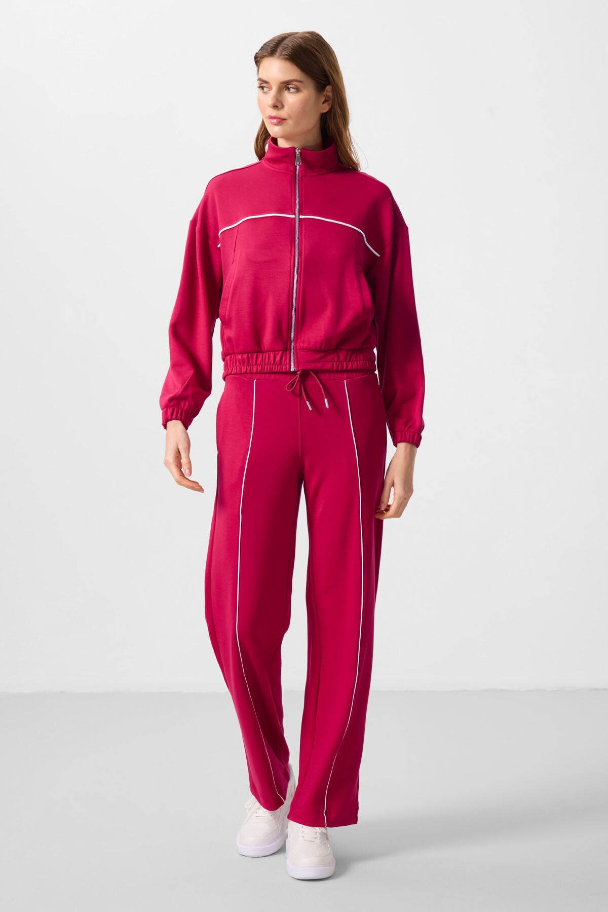 Image of Viva Kırmızı Yumuşak Dokulu Dik Yaka Oversize Lastikli Kadın Eşofman Takım - 95349