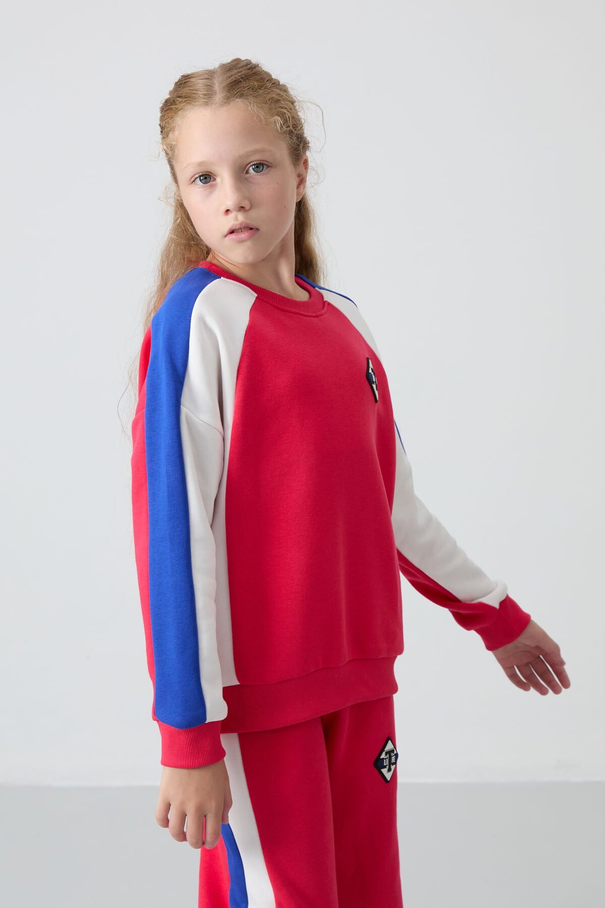 Image of Viva Kırmızı O Yaka Geniş Paça Standart Fit Baskılı Kız Çocuk Eşofman Takım - 75165