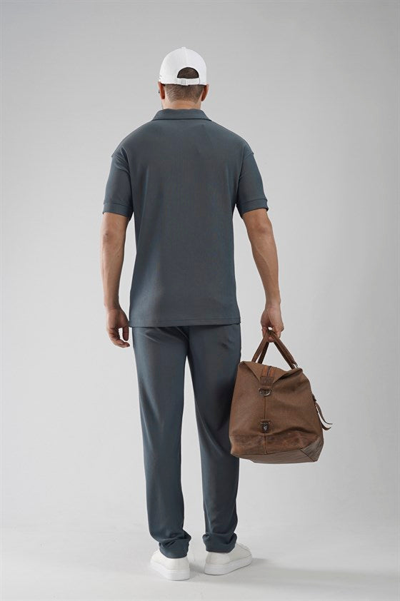 Image of Yakası Fermuarlı Regular Kalıp Pantolon Tişört Alt Üst Takım