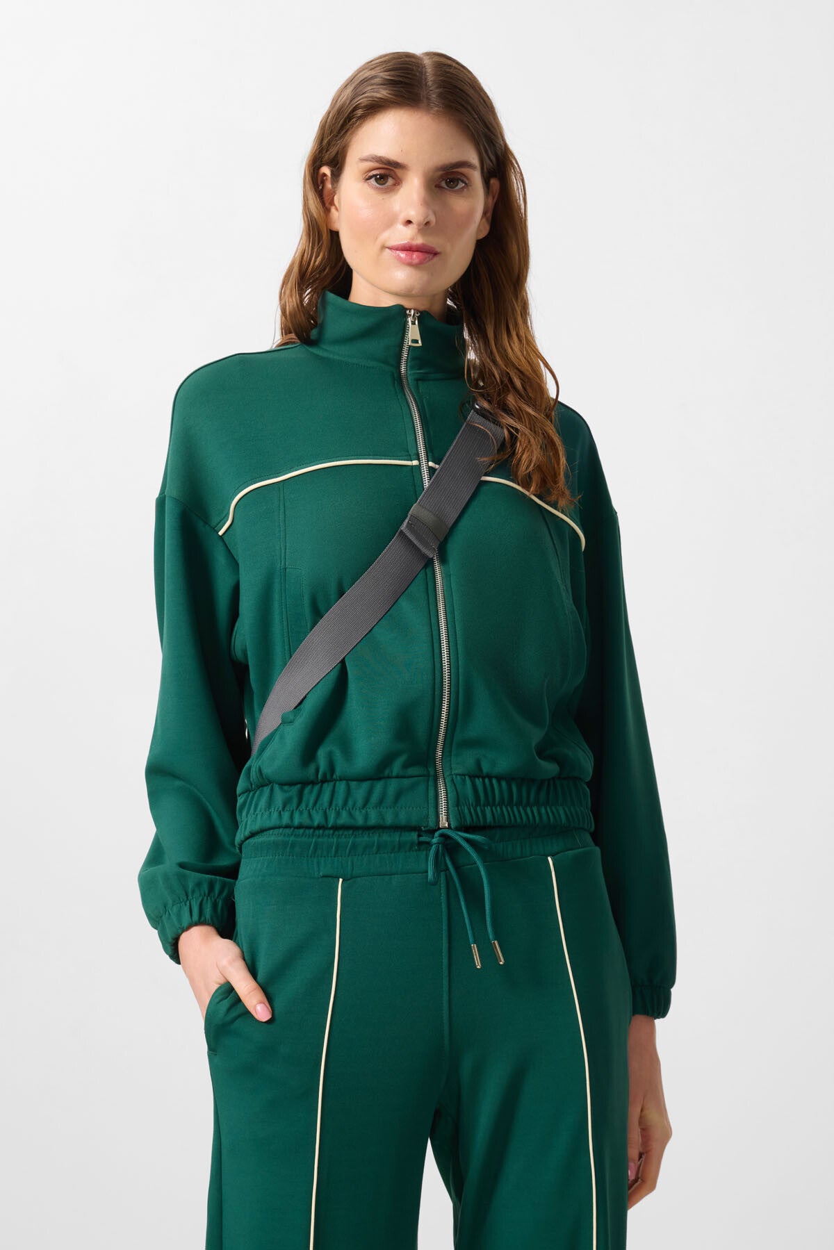 Image of Yeşil Yumuşak Dokulu Dik Yaka Oversize Lastikli Kadın Eşofman Takım - 95349
